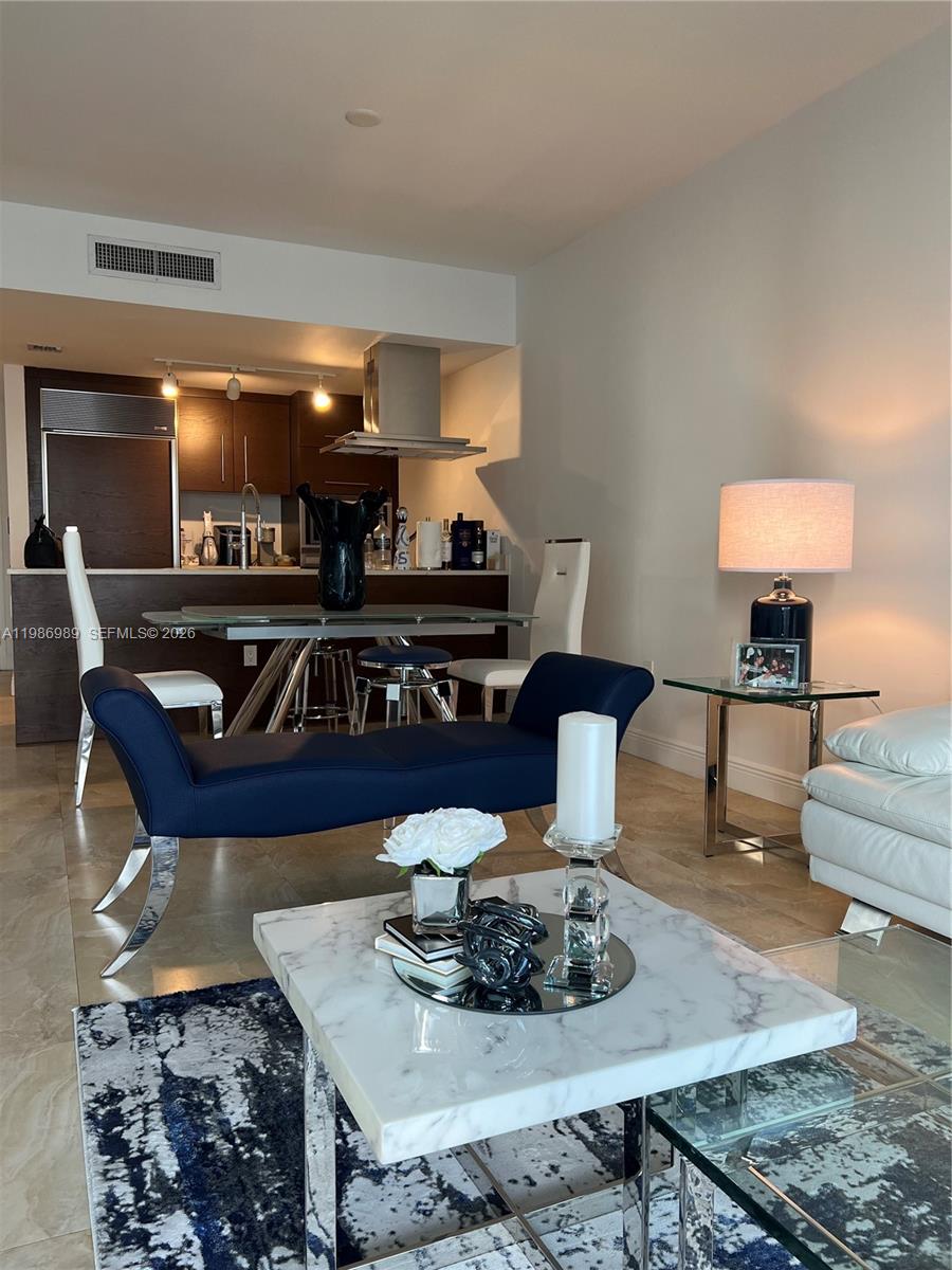 495 Brickell Ave #2707, Miami FL 33131