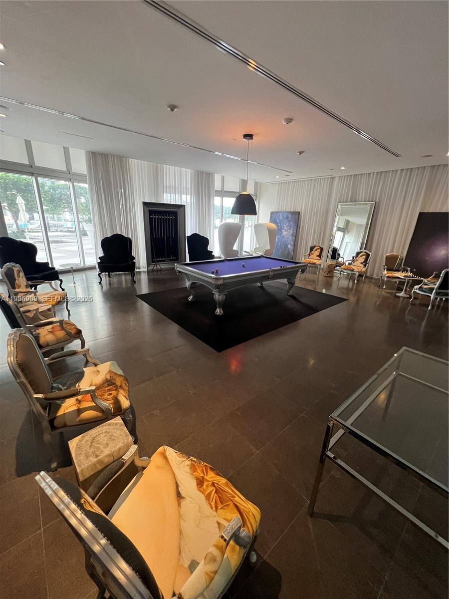495 Brickell Ave #2707, Miami FL 33131