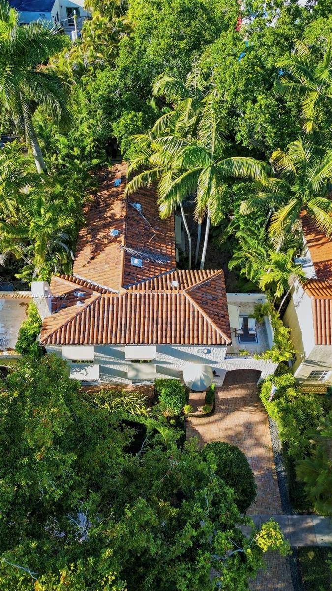1231 Catalonia Ave, Coral Gables FL 33134