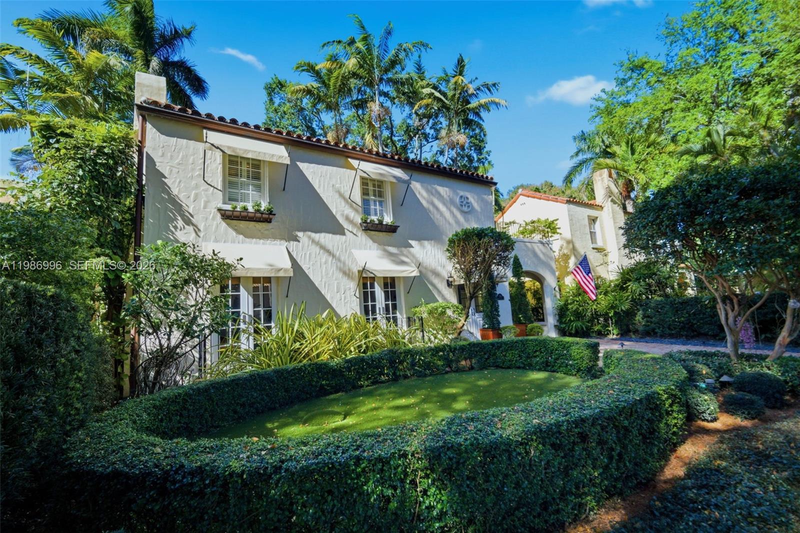 1231 Catalonia Ave, Coral Gables FL 33134
