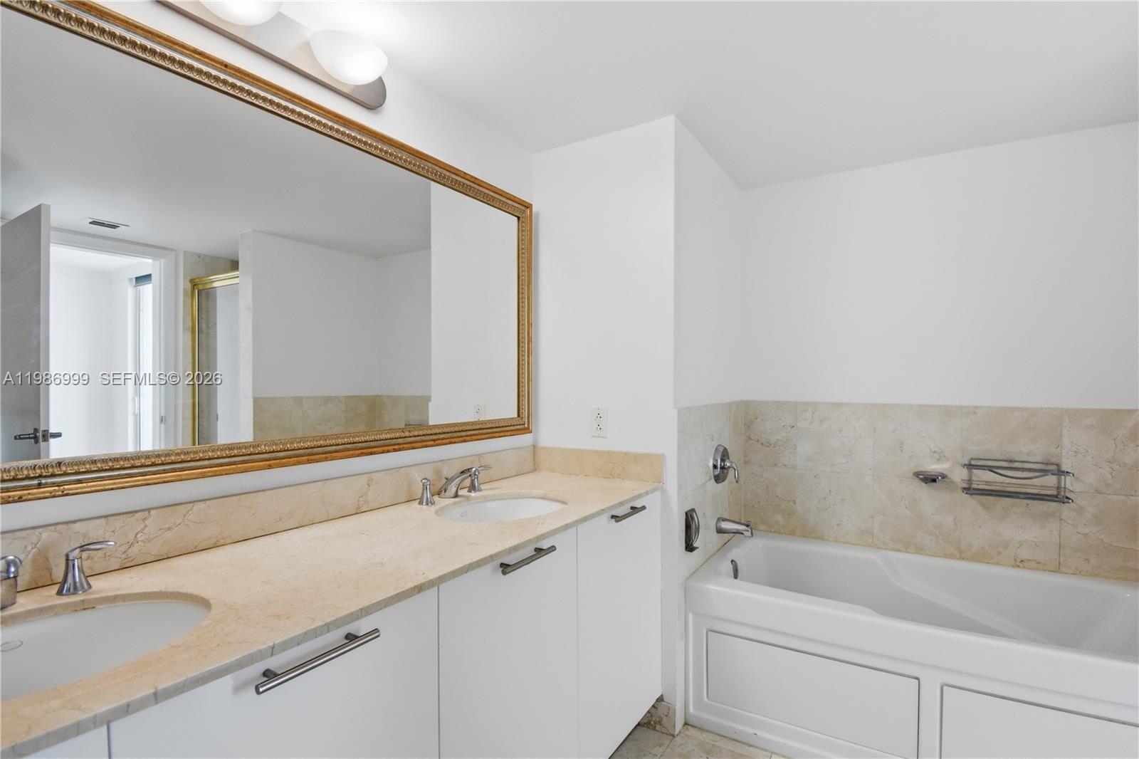 1800 N Bayshore Dr #3115, Miami FL 33132