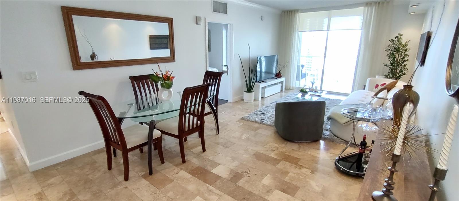 170 SE 14th St #2805, Miami FL 33131