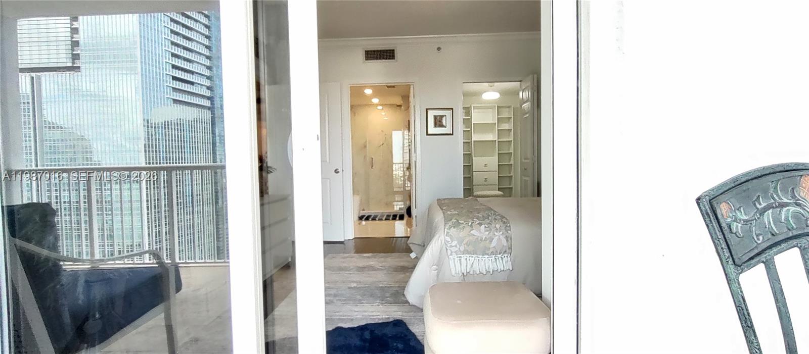 170 SE 14th St #2805, Miami FL 33131