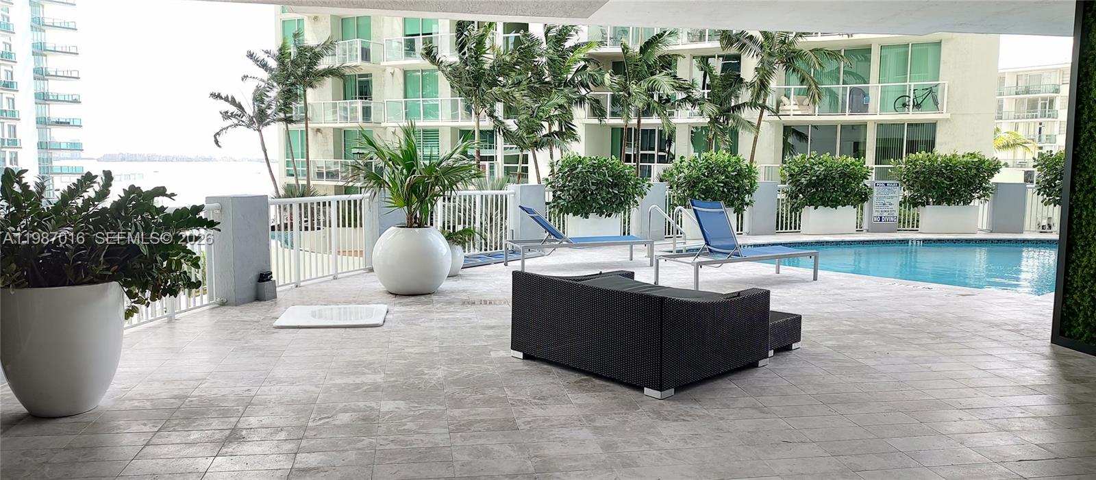 170 SE 14th St #2805, Miami FL 33131