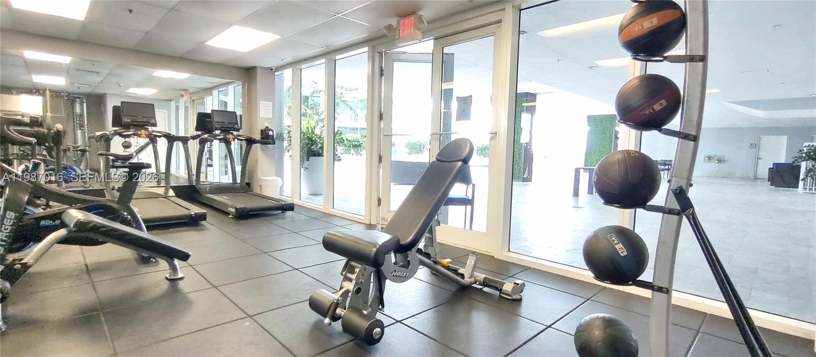170 SE 14th St #2805, Miami FL 33131