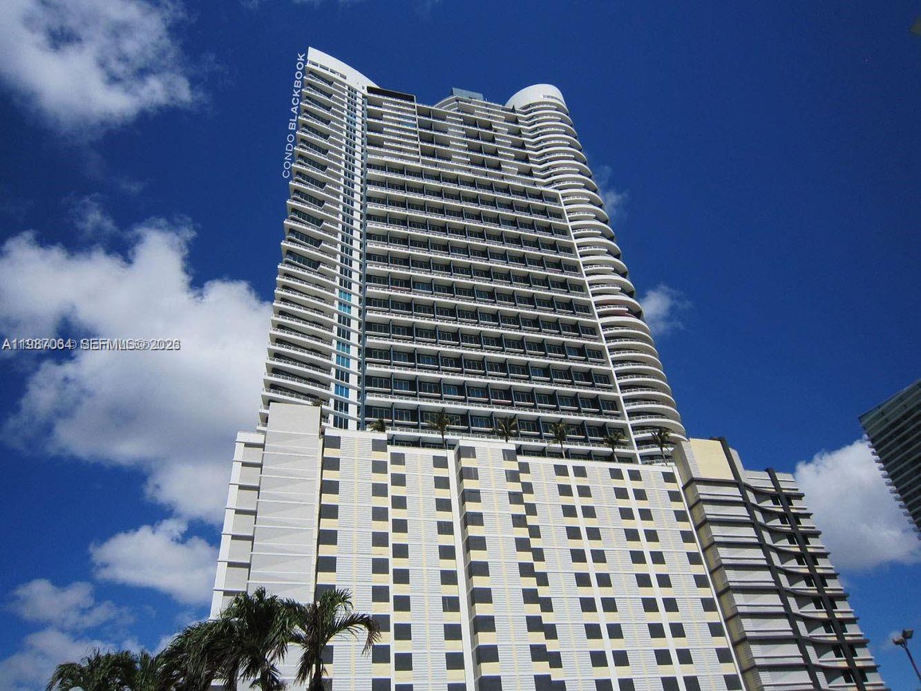 60 SW 13th St #2218, Miami FL 33130