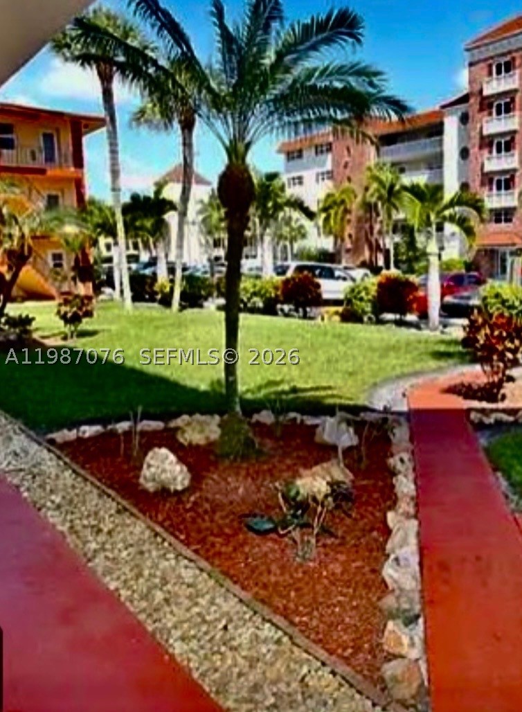 5050 Bayview Dr #17, Fort Lauderdale FL 33308