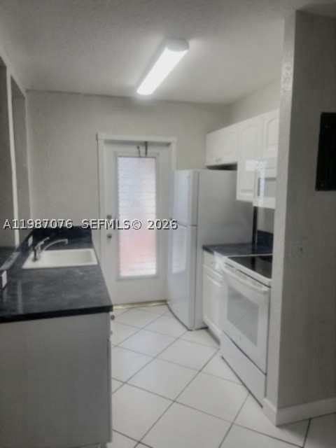 5050 Bayview Dr #17, Fort Lauderdale FL 33308