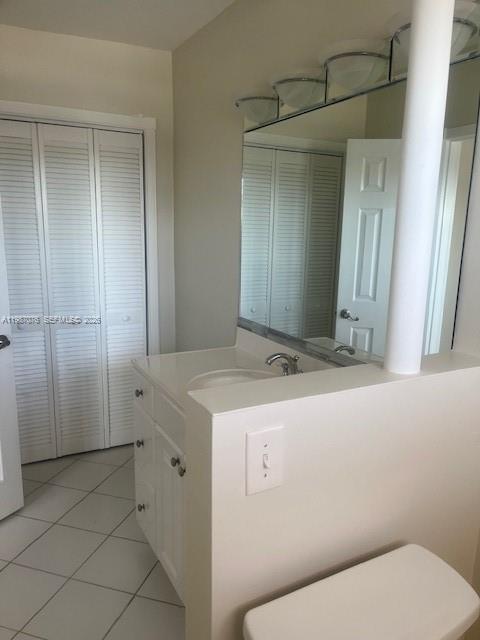 5050 Bayview Dr #17, Fort Lauderdale FL 33308