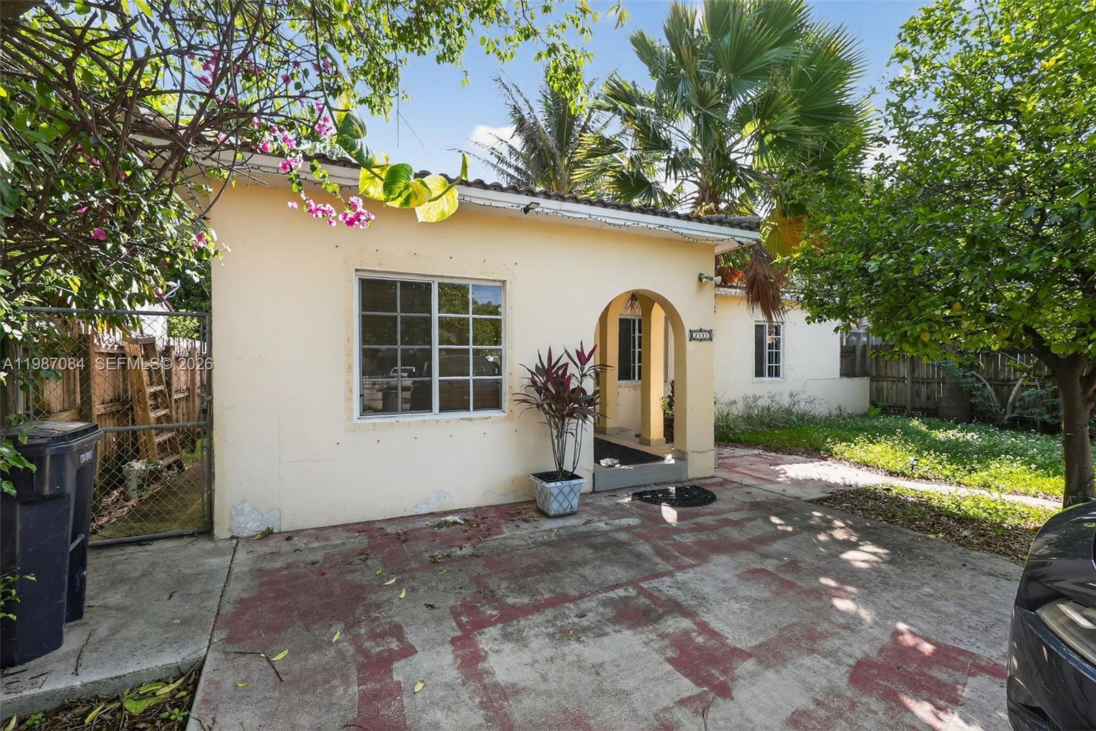 2131 Biarritz Dr, Miami Beach FL 33141