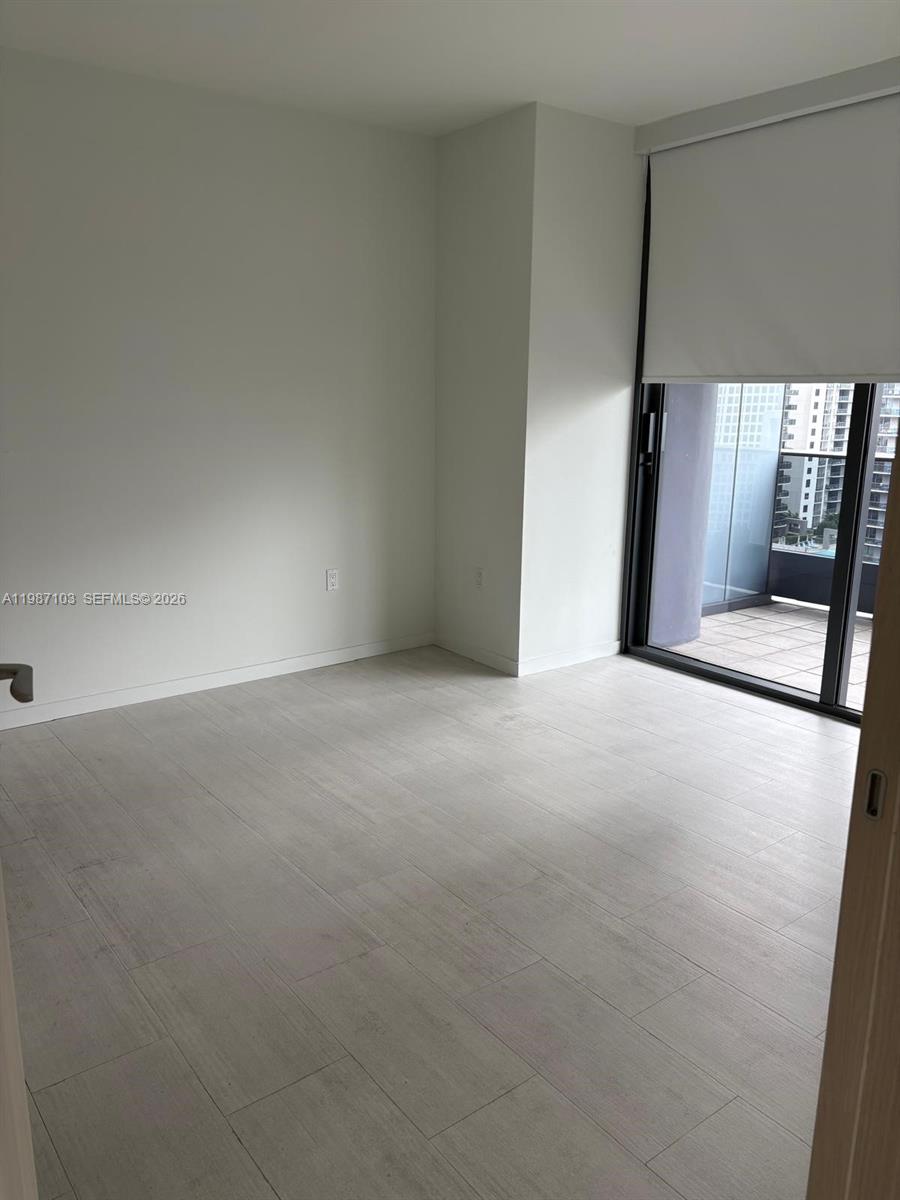 1000 Brickell Plz #2214, Miami FL 33131