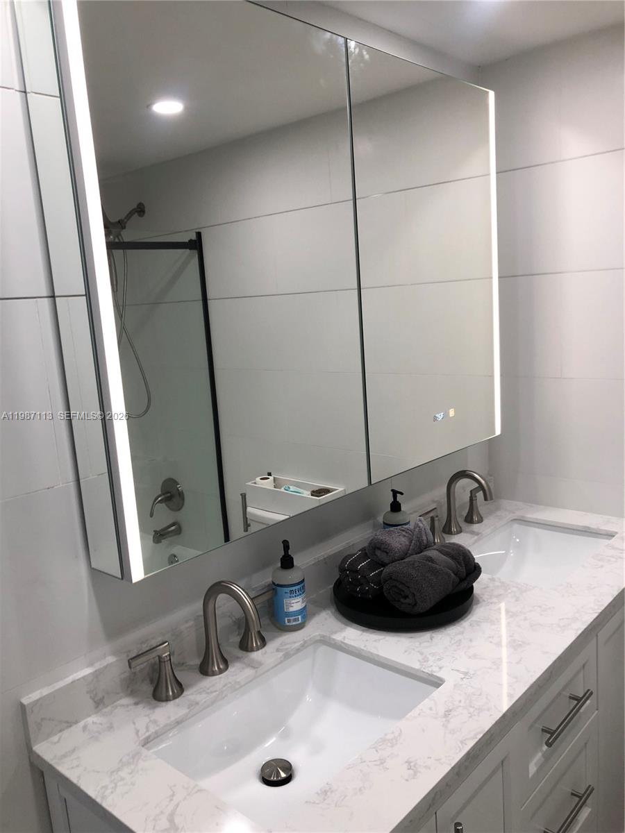 1000 West Ave #1110, Miami Beach FL 33139