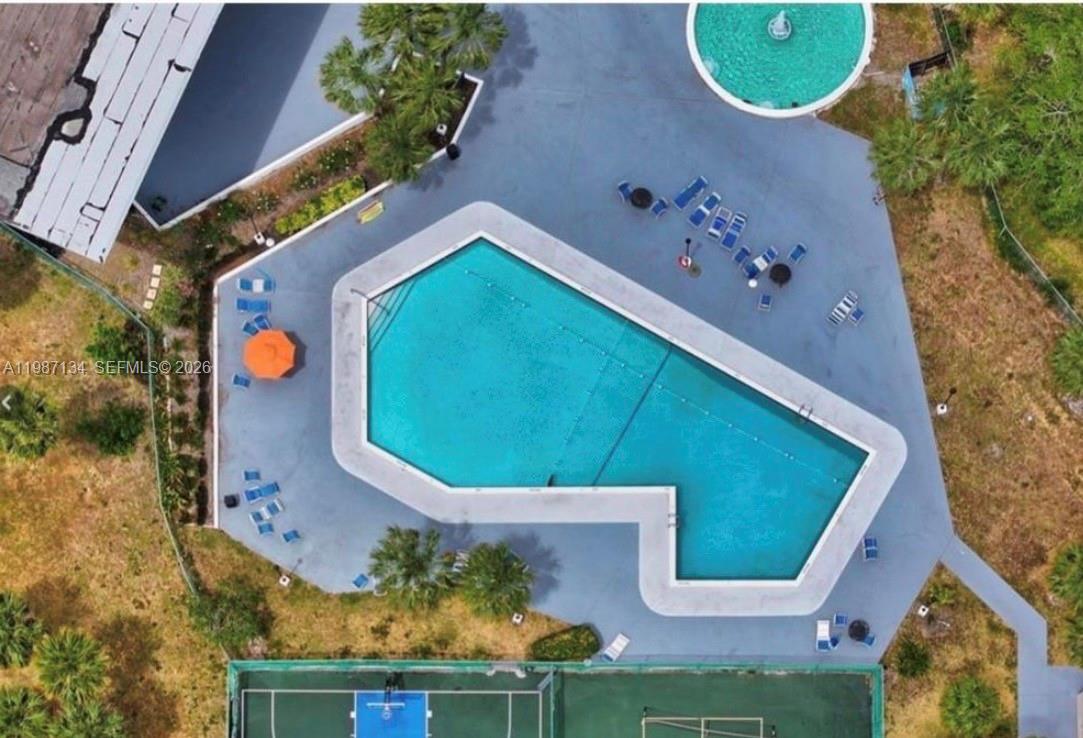 6690 NW 38th Dr, Lauderhill FL 33319