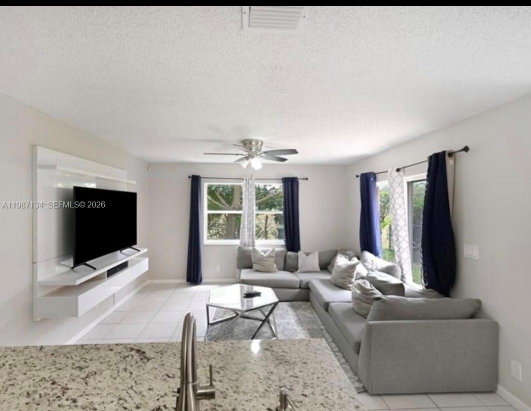 6690 NW 38th Dr, Lauderhill FL 33319