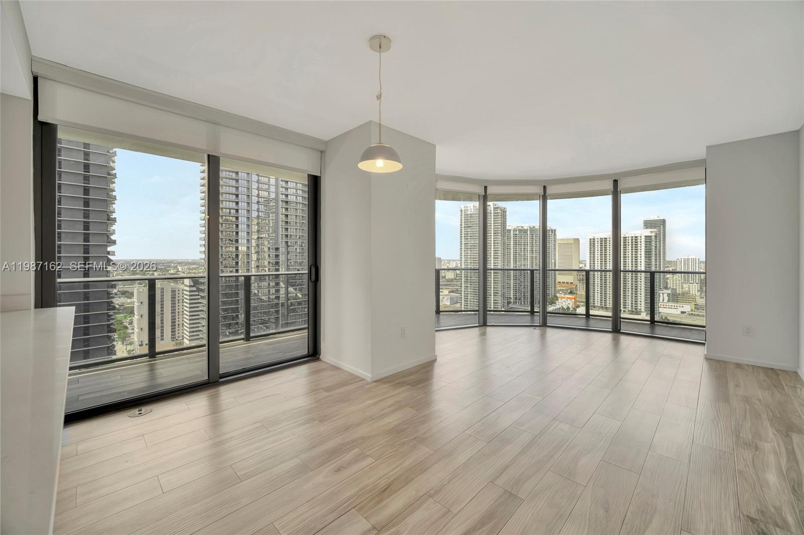 801 S Miami Ave #2909, Miami FL 33130