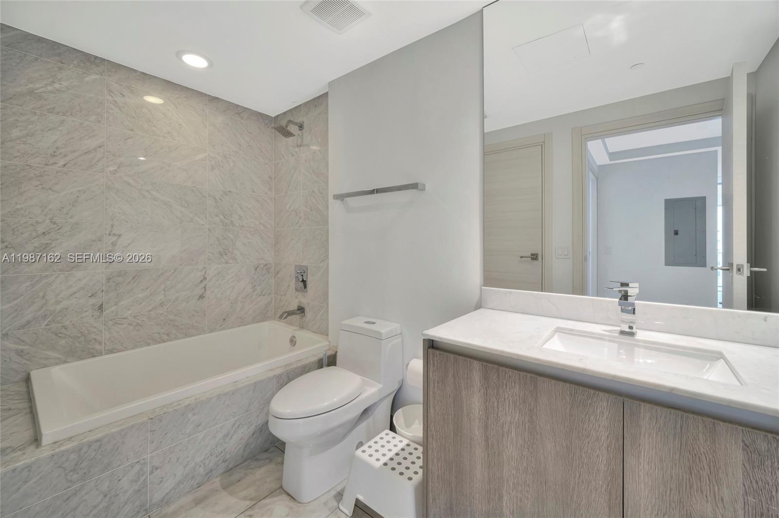 801 S Miami Ave #2909, Miami FL 33130