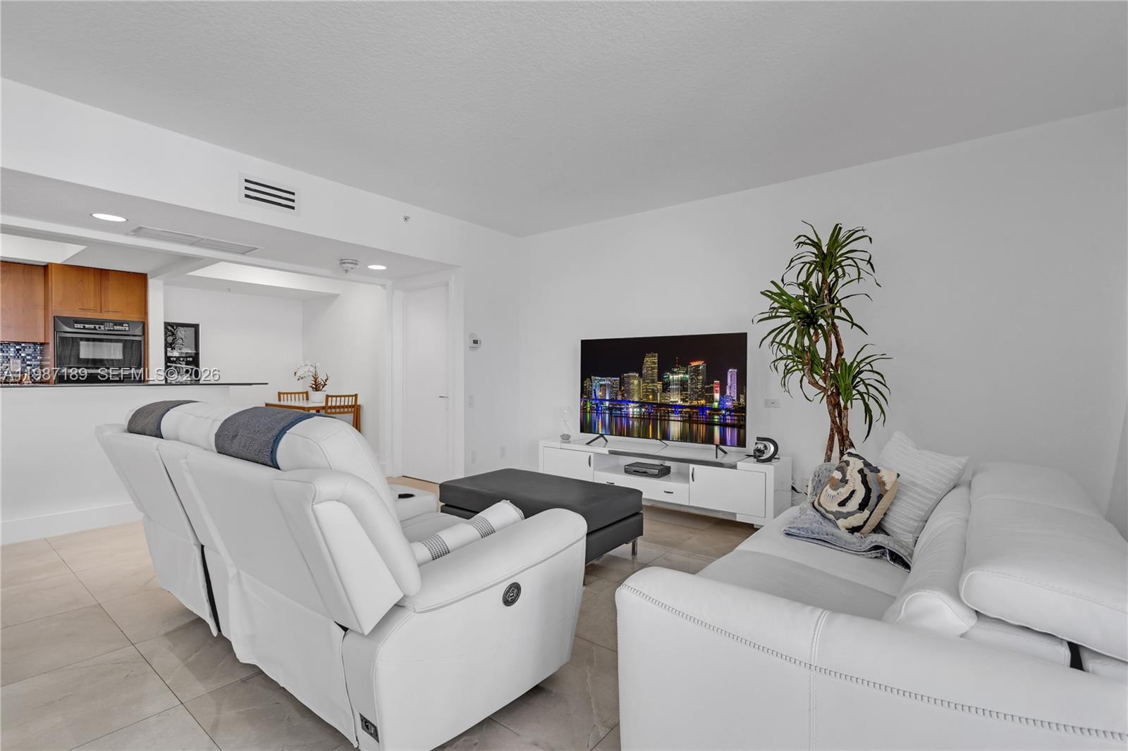 1500 Ocean Dr #505, Miami Beach FL 33139
