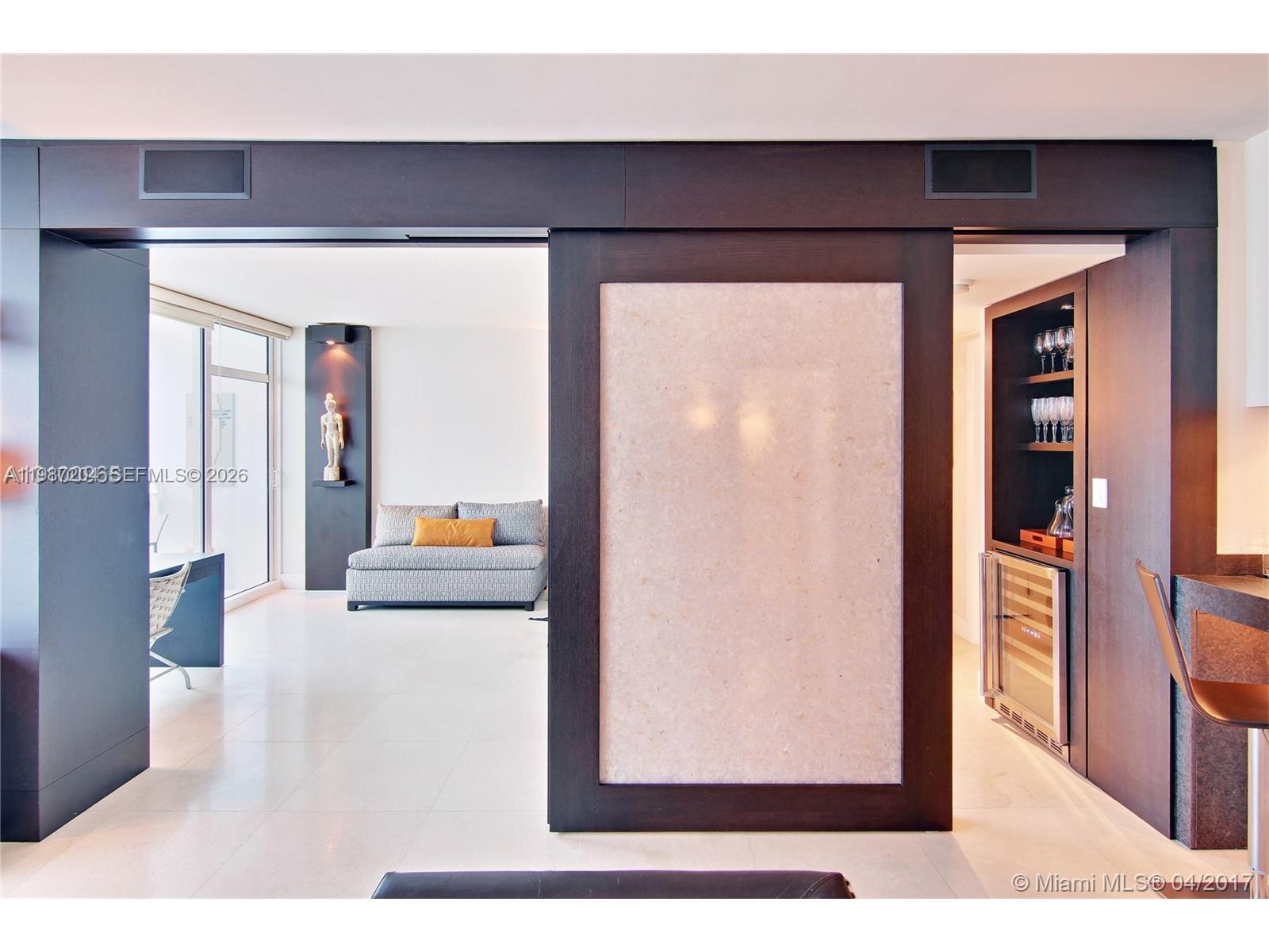6801 COLLINS AVE #1104, Miami Beach FL 33141
