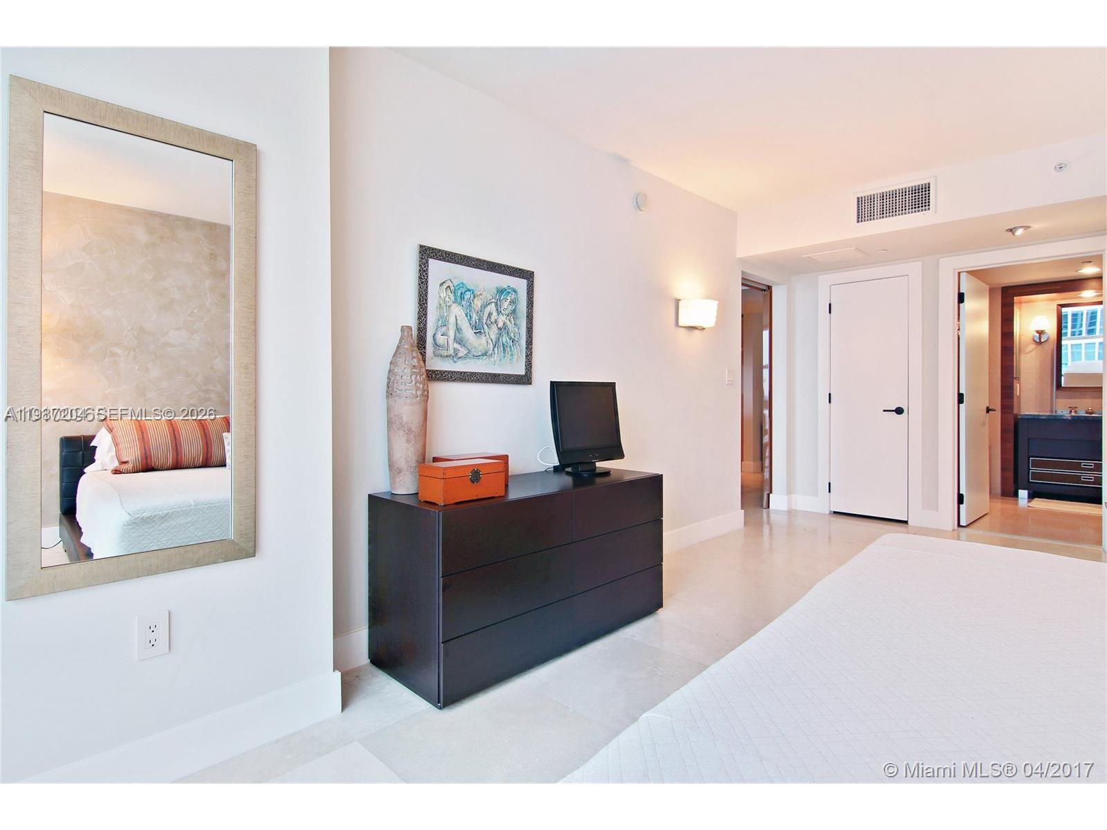 6801 COLLINS AVE #1104, Miami Beach FL 33141