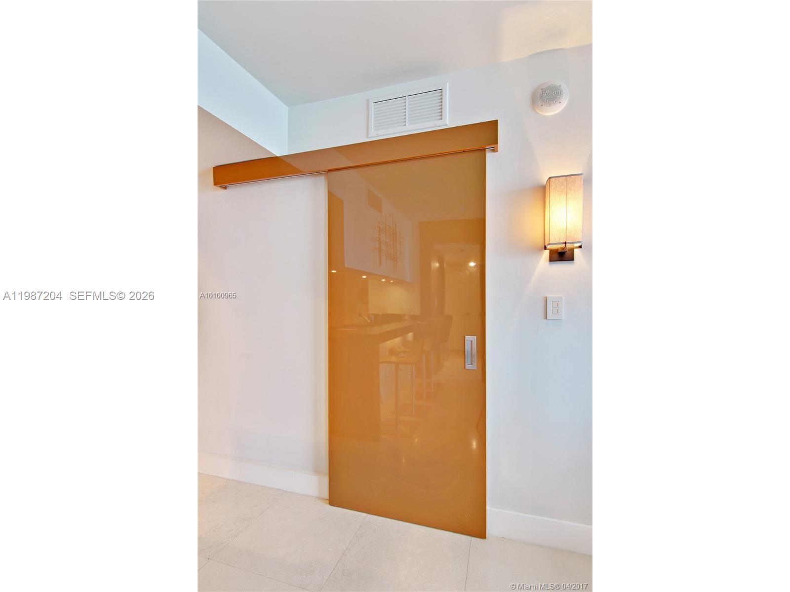 6801 COLLINS AVE #1104, Miami Beach FL 33141