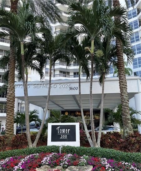 3600 Mystic Pointe Dr #1404, Aventura FL 33180