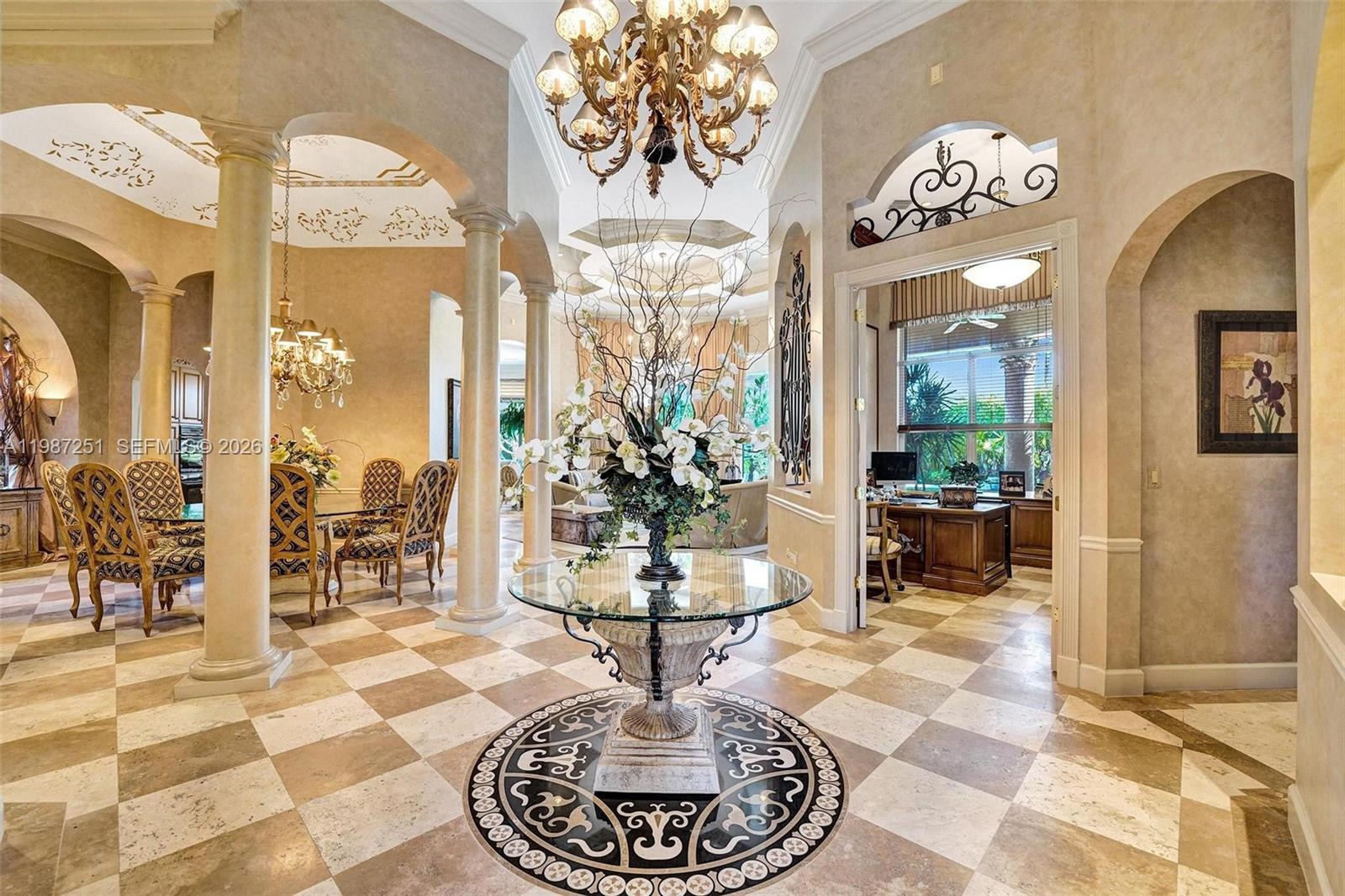 10813 Blackhawk St, Plantation FL 33324