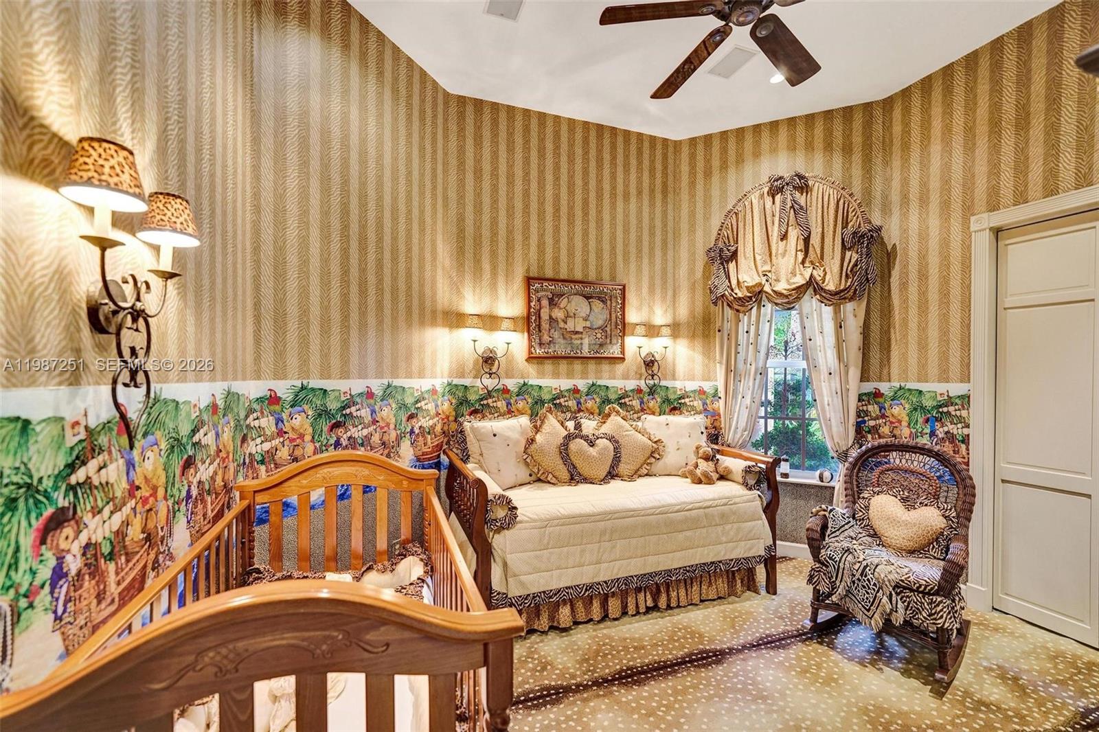 10813 Blackhawk St, Plantation FL 33324