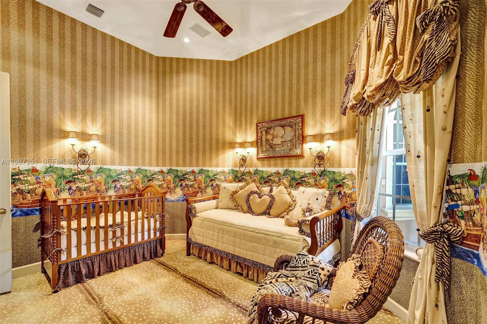 10813 Blackhawk St, Plantation FL 33324