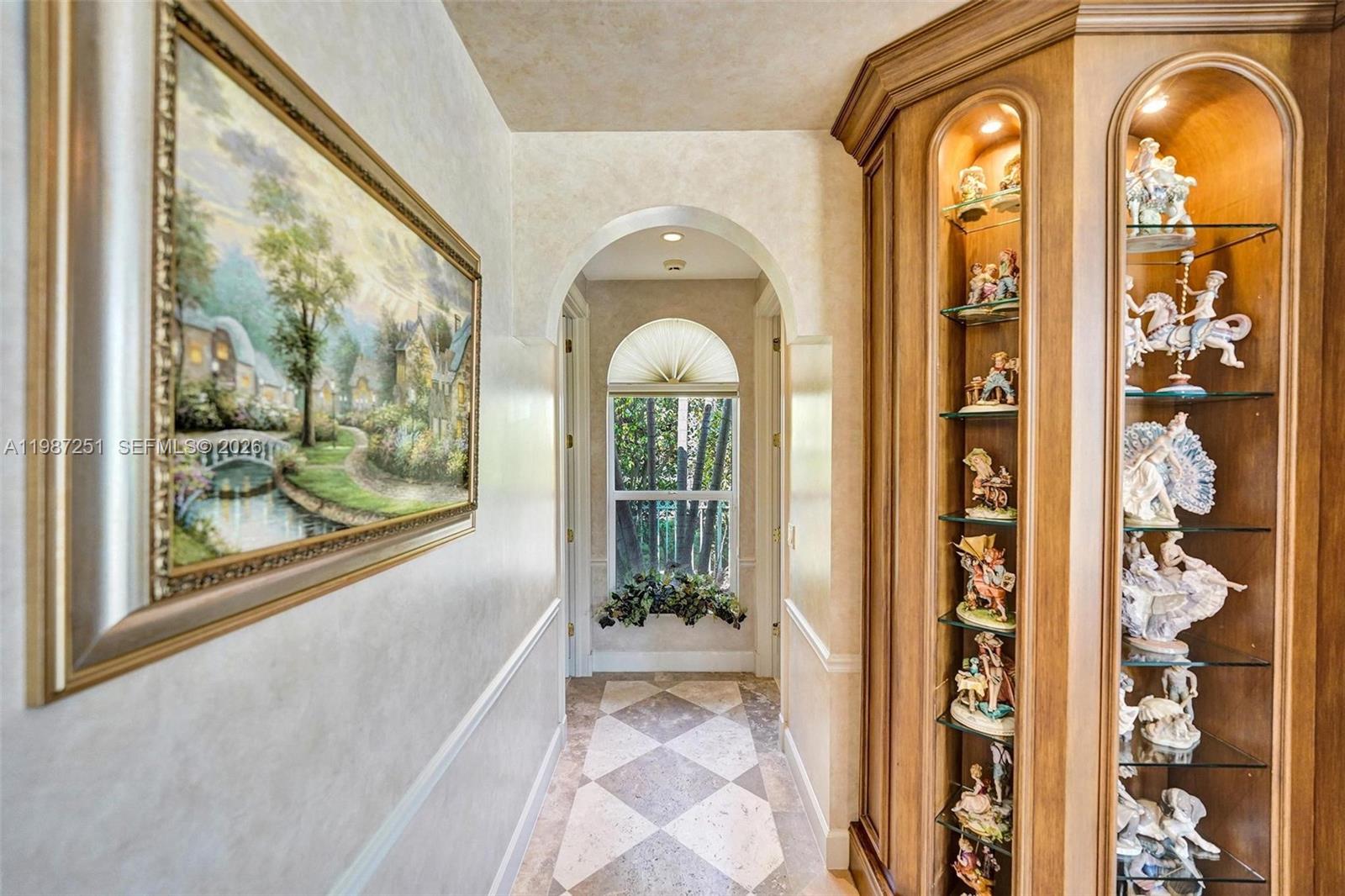 10813 Blackhawk St, Plantation FL 33324