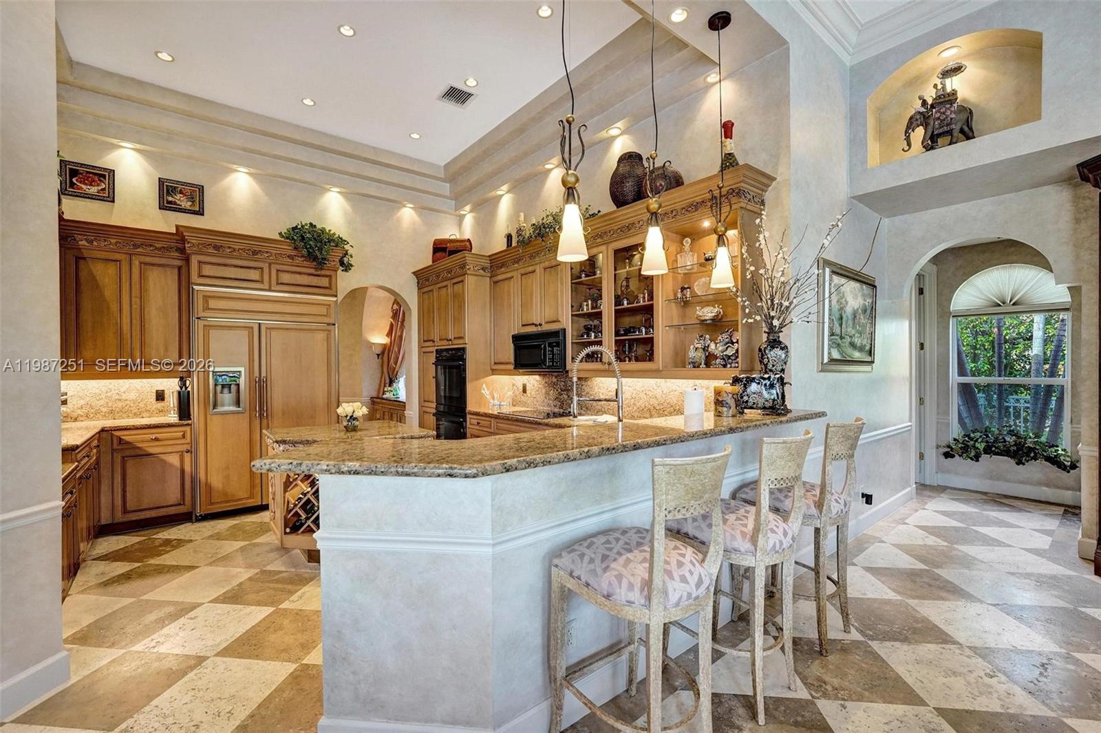 10813 Blackhawk St, Plantation FL 33324