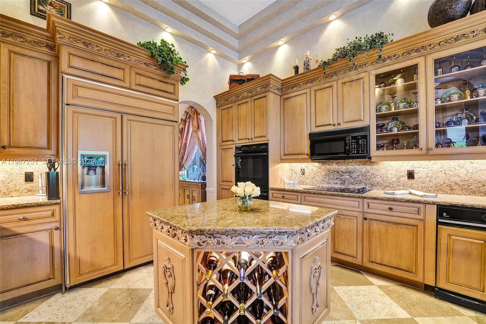 10813 Blackhawk St, Plantation FL 33324