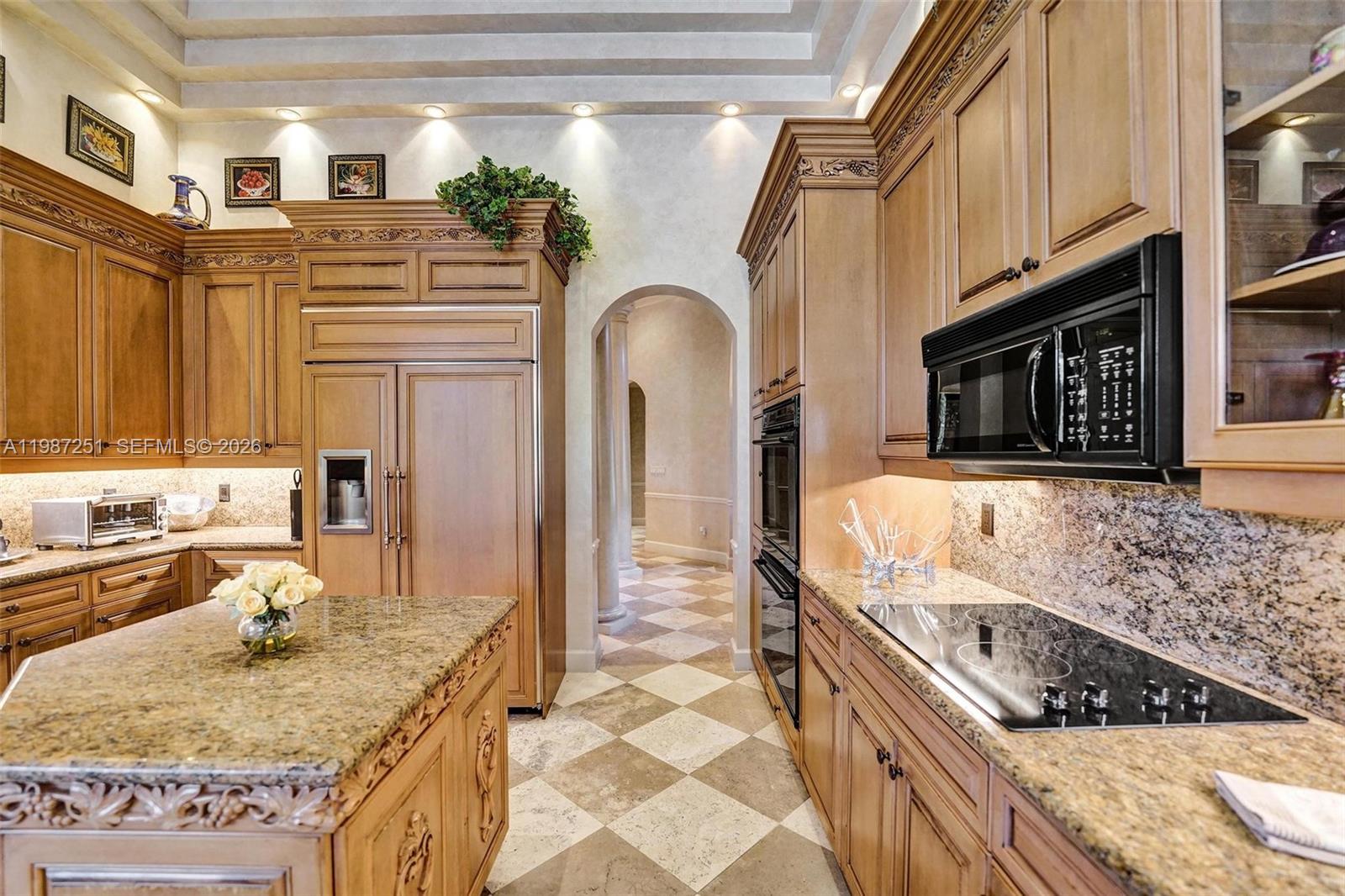 10813 Blackhawk St, Plantation FL 33324