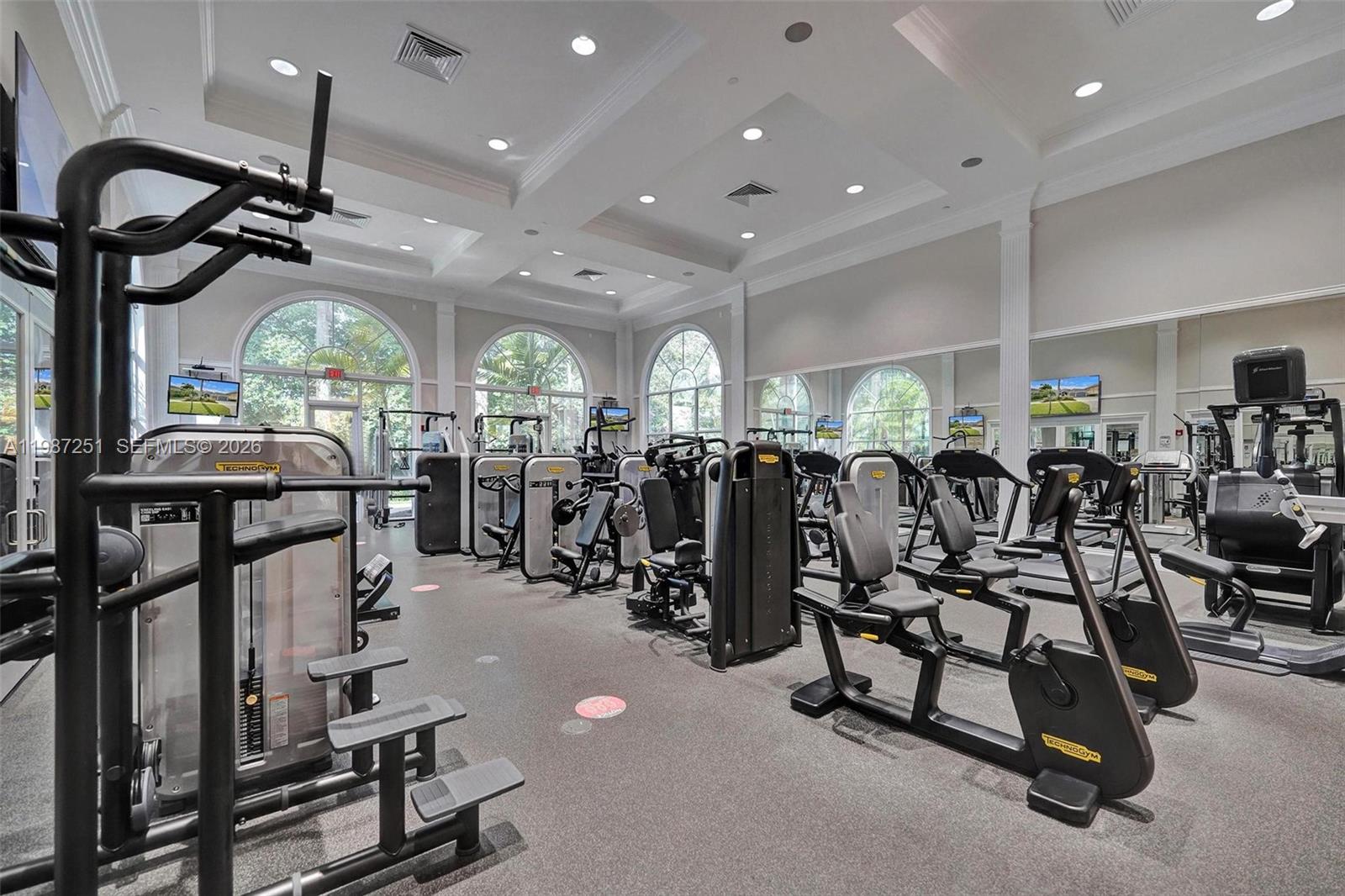 10813 Blackhawk St, Plantation FL 33324