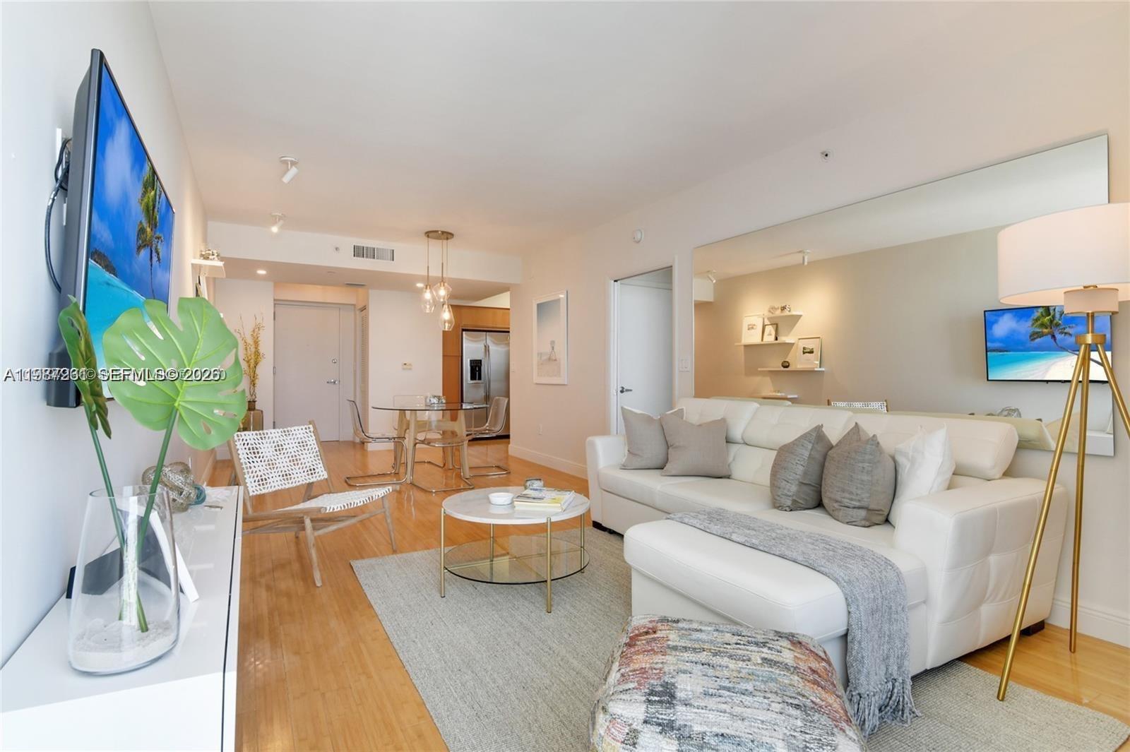 6365 Collins Ave #2810, Miami Beach FL 33141
