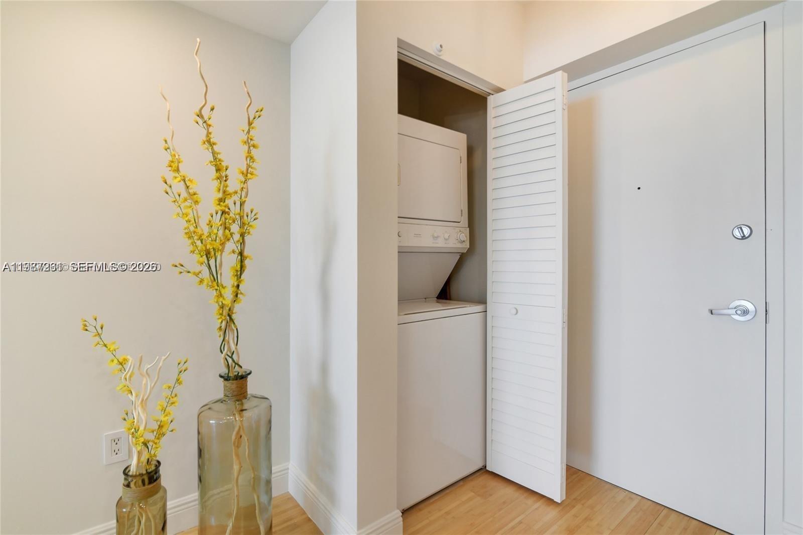6365 Collins Ave #2810, Miami Beach FL 33141