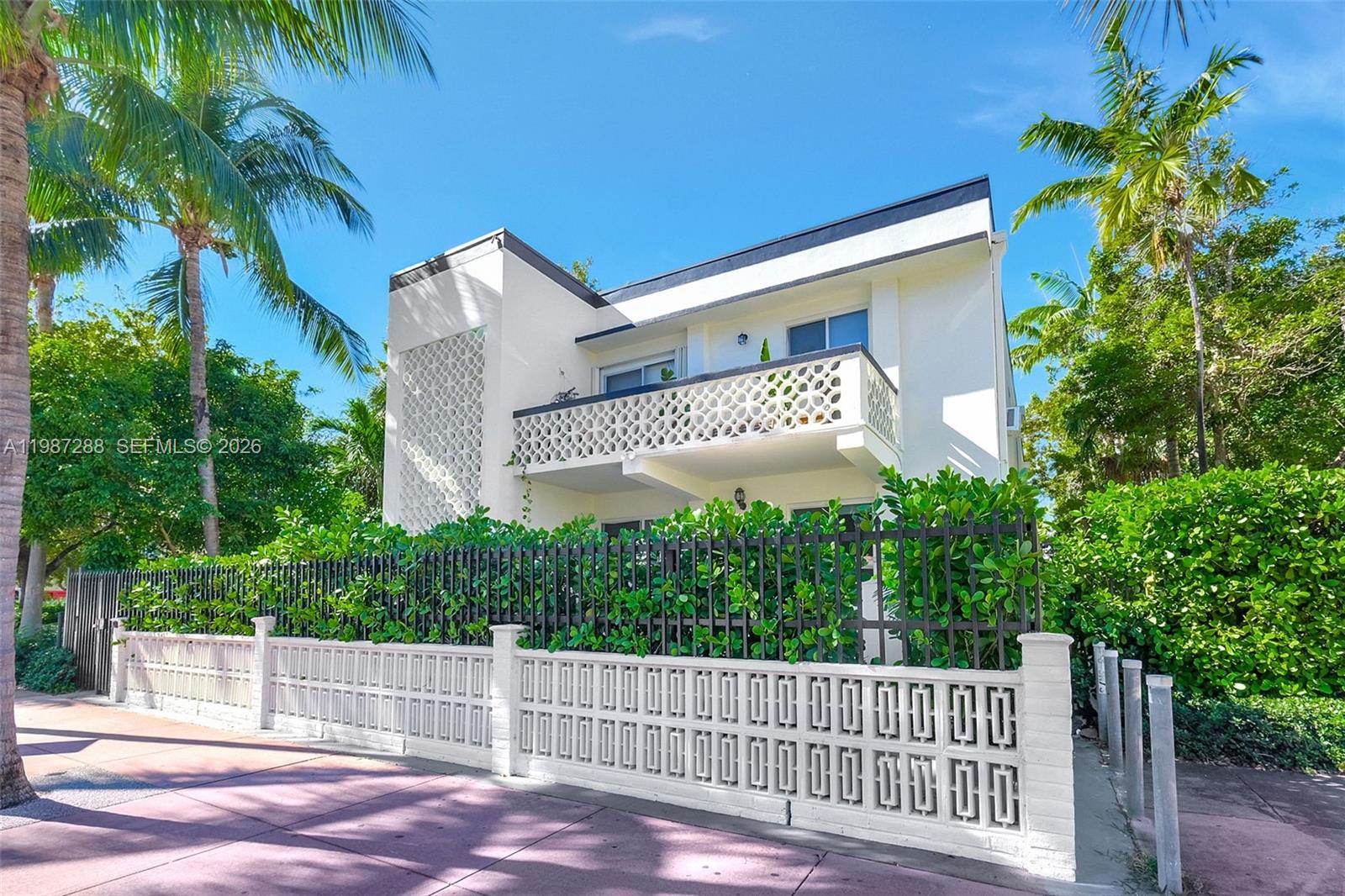428 Collins Ave #7, Miami Beach FL 33139