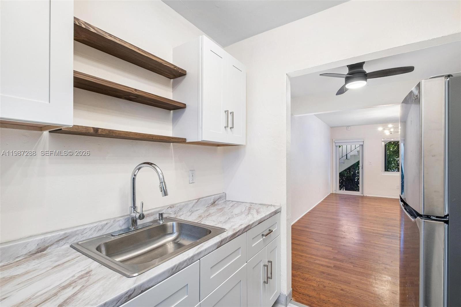 428 Collins Ave #7, Miami Beach FL 33139