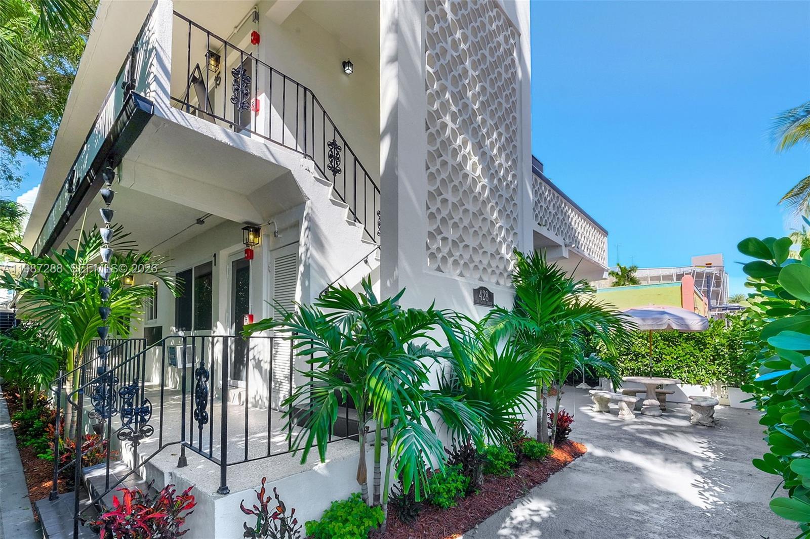 428 Collins Ave #7, Miami Beach FL 33139