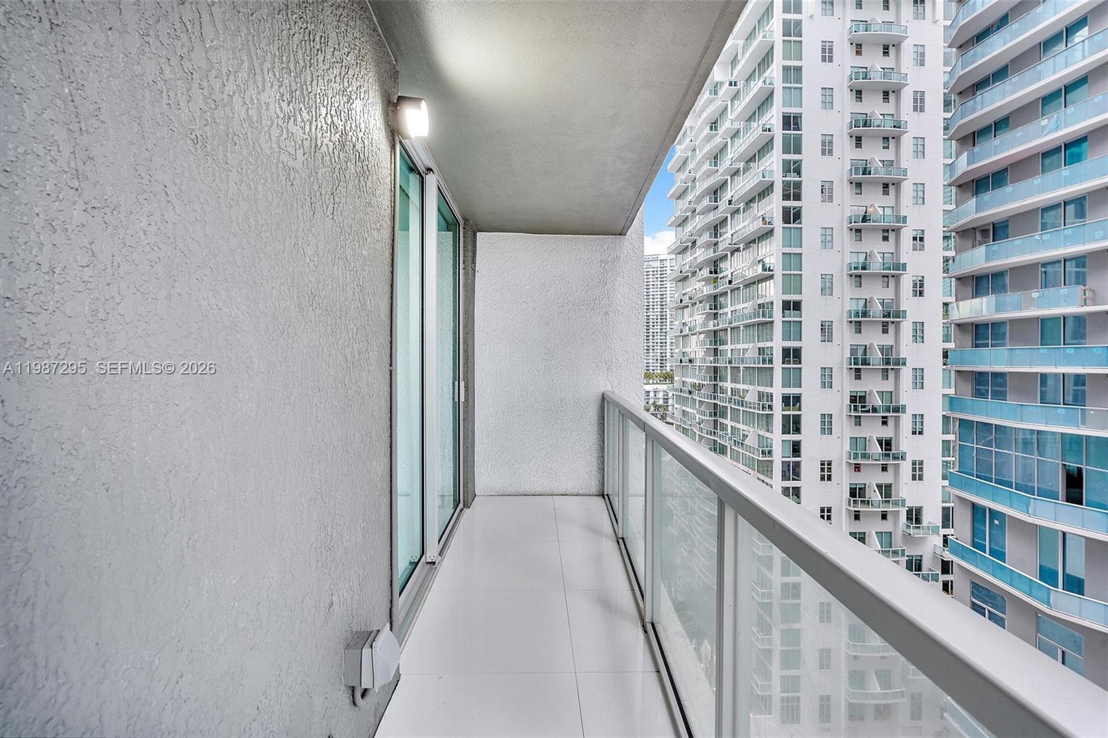 55 SE 6th St #1607, Miami FL 33131