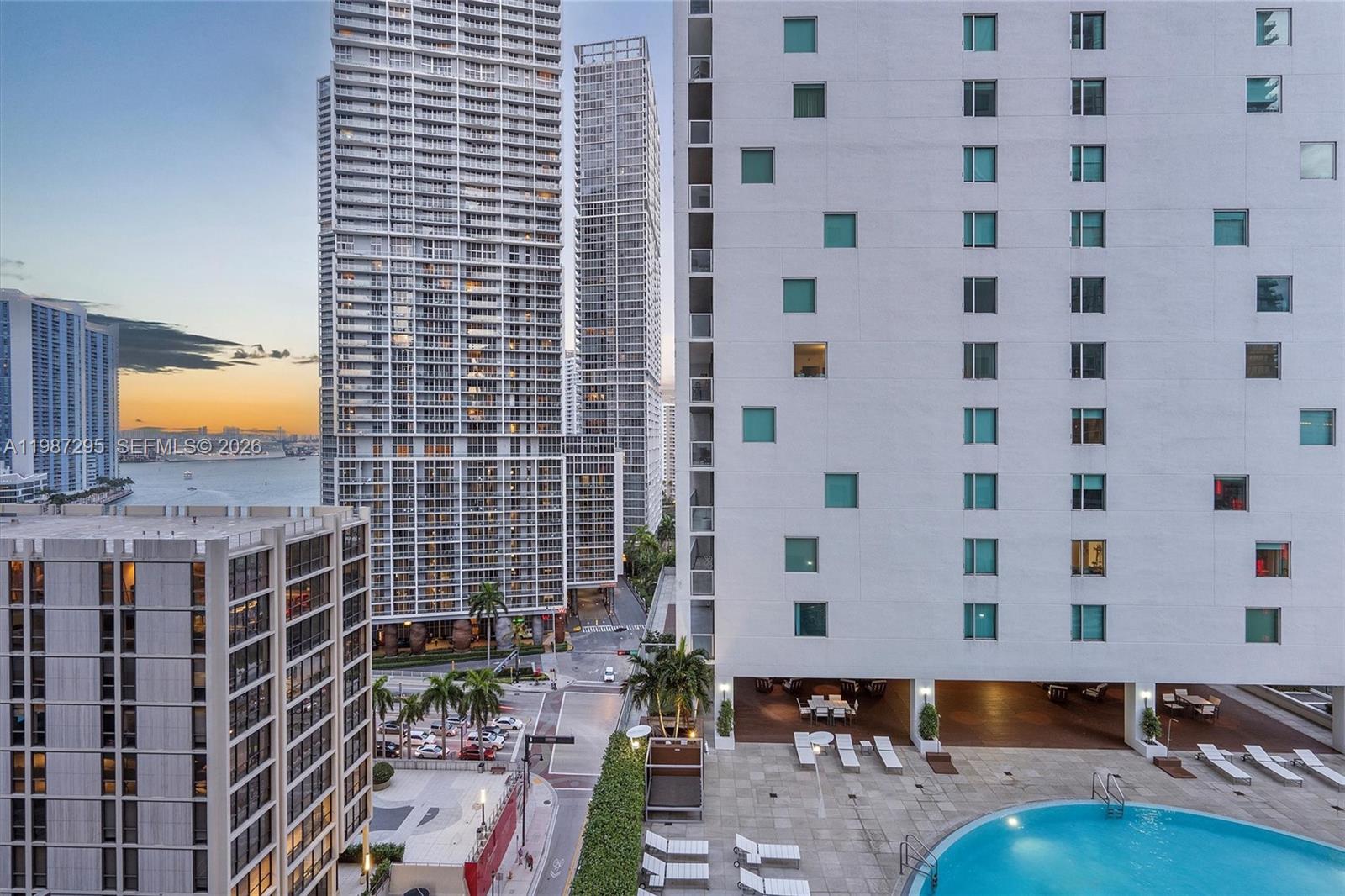 55 SE 6th St #1607, Miami FL 33131