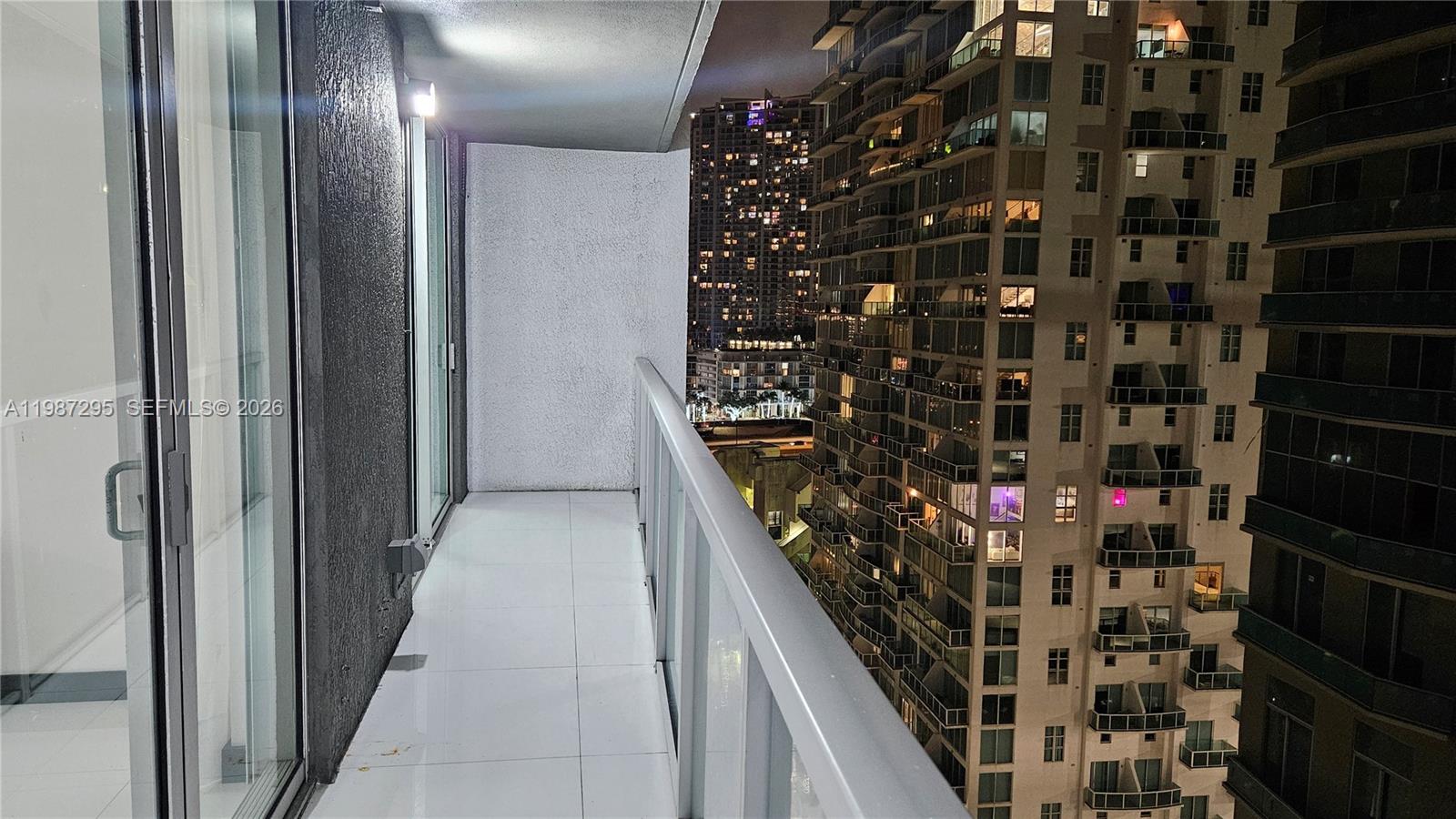 55 SE 6th St #1607, Miami FL 33131
