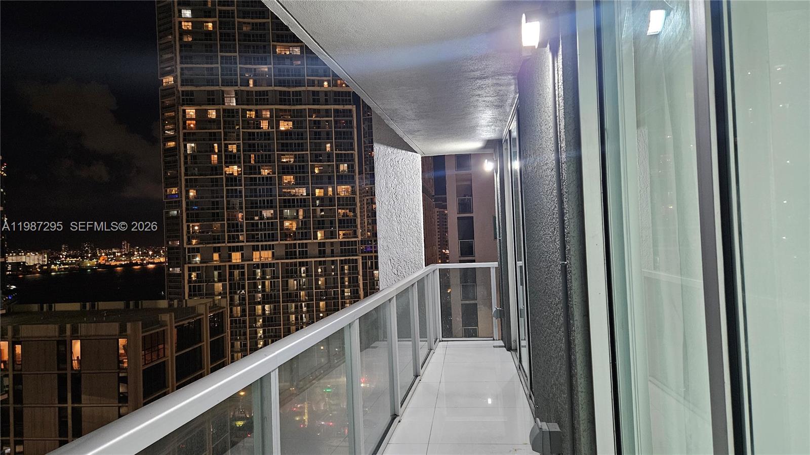 55 SE 6th St #1607, Miami FL 33131