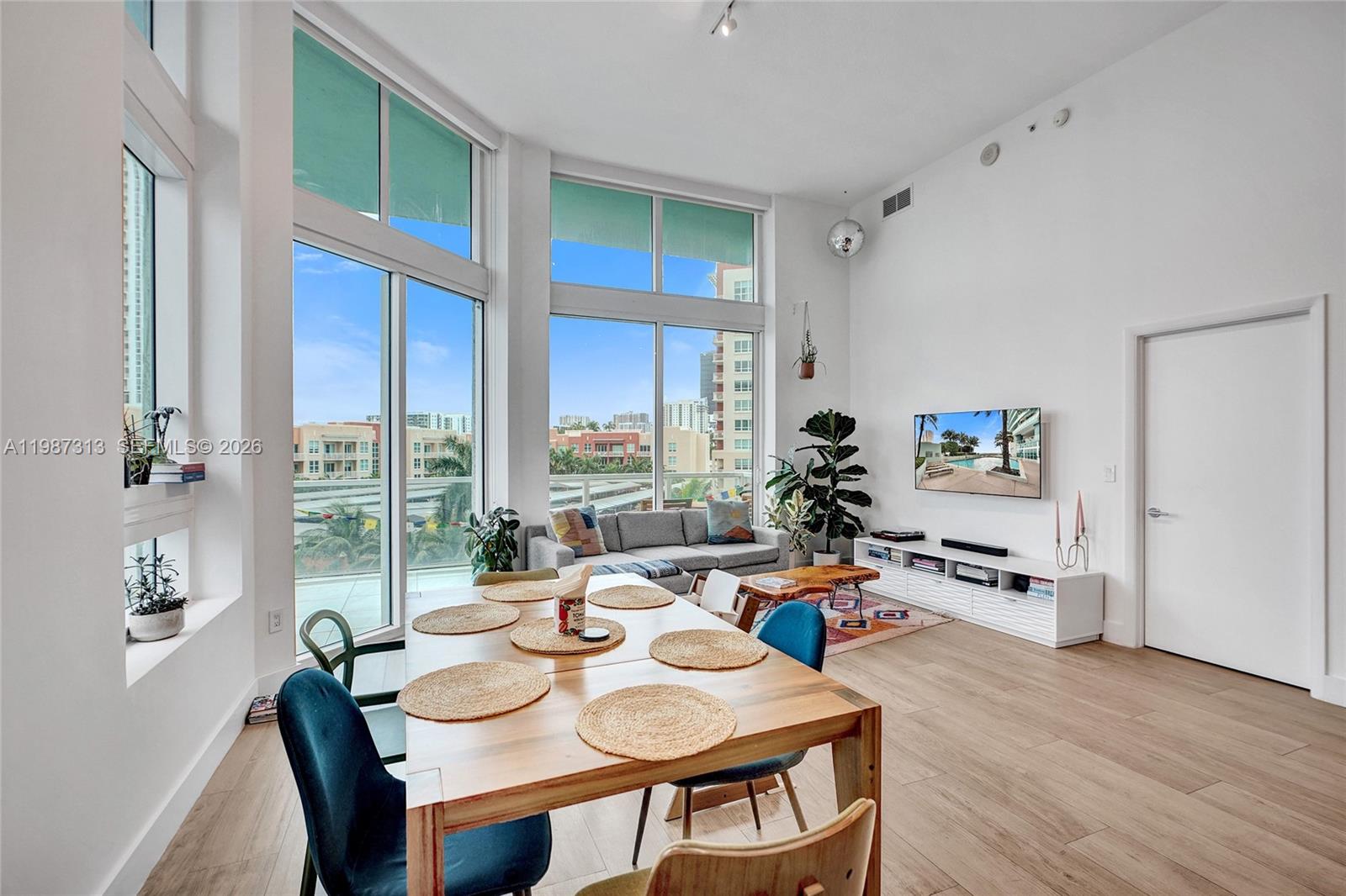 1900 N Bayshore Dr #816, Miami FL 33132