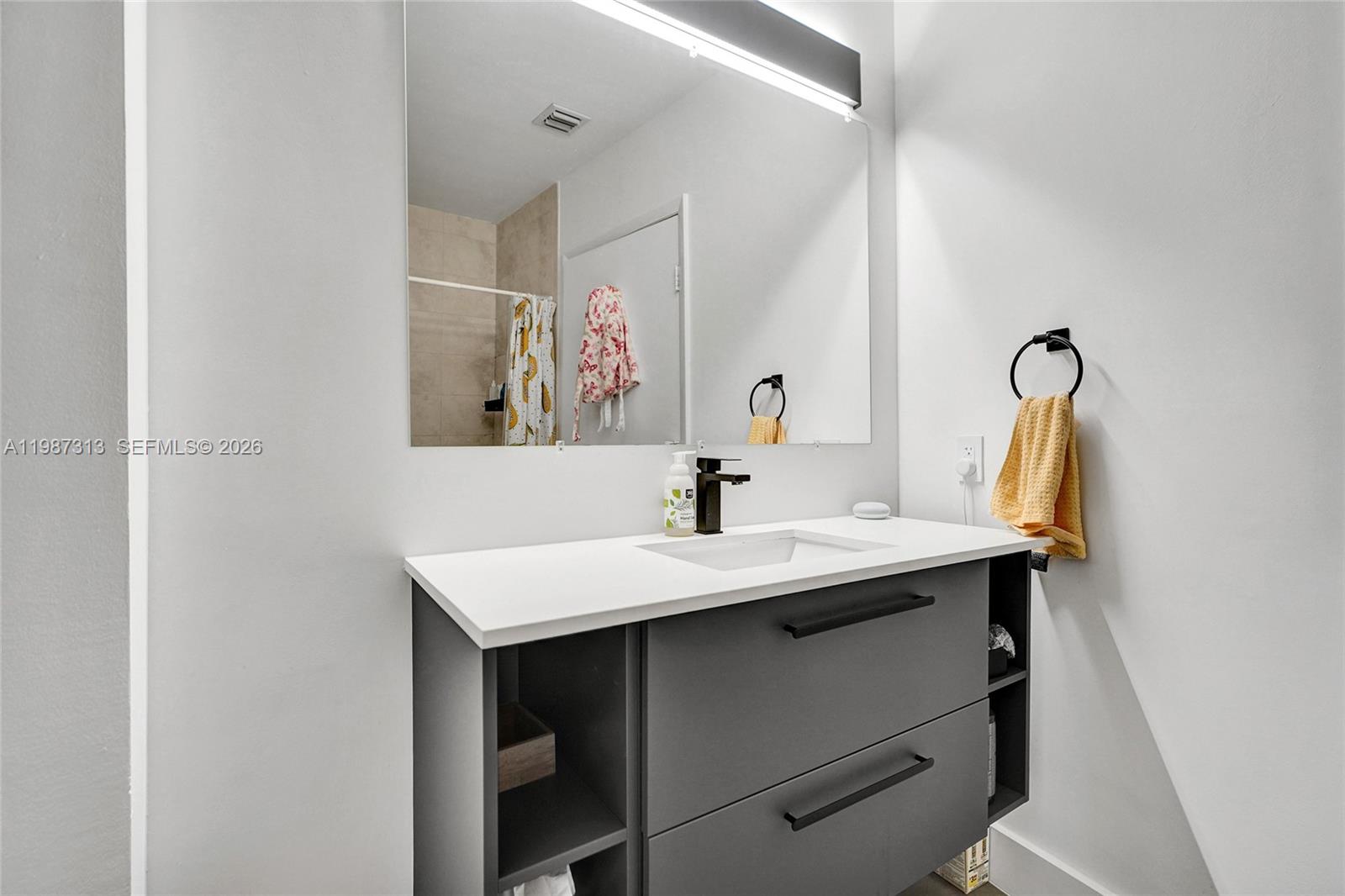 1900 N Bayshore Dr #816, Miami FL 33132
