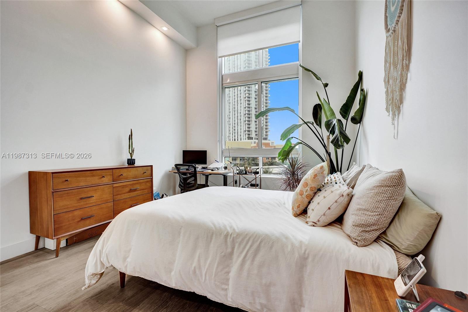 1900 N Bayshore Dr #816, Miami FL 33132