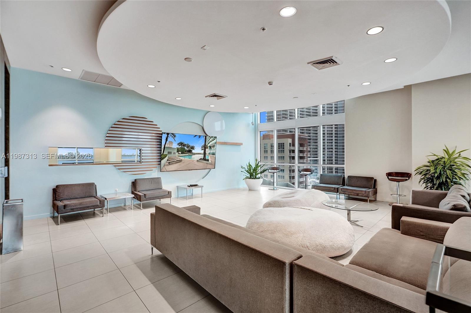 1900 N Bayshore Dr #816, Miami FL 33132