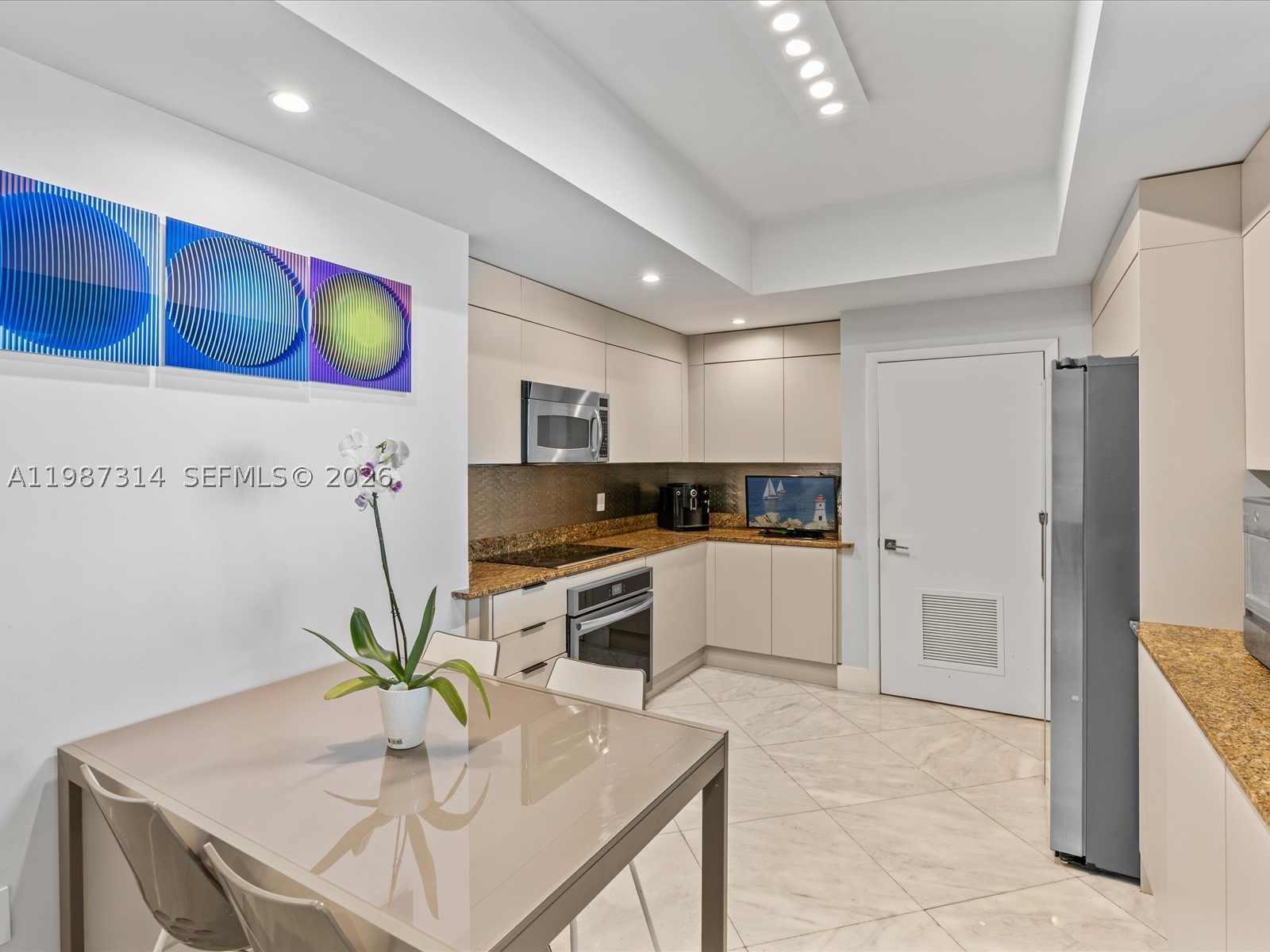 3330 NE 190th St #1715, Aventura FL 33180