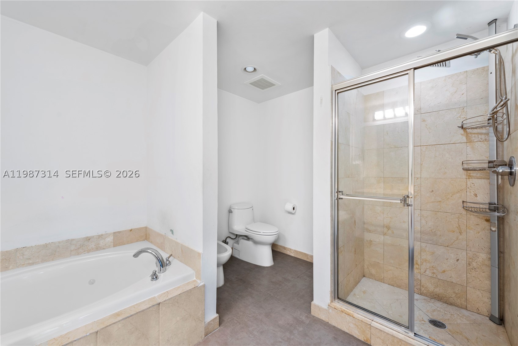 3330 NE 190th St #1715, Aventura FL 33180
