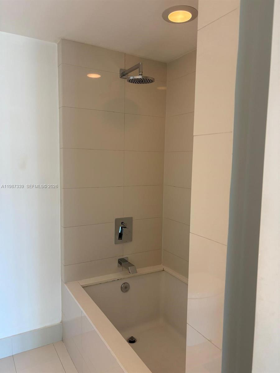 1300 S Miami Ave #2911, Miami FL 33130