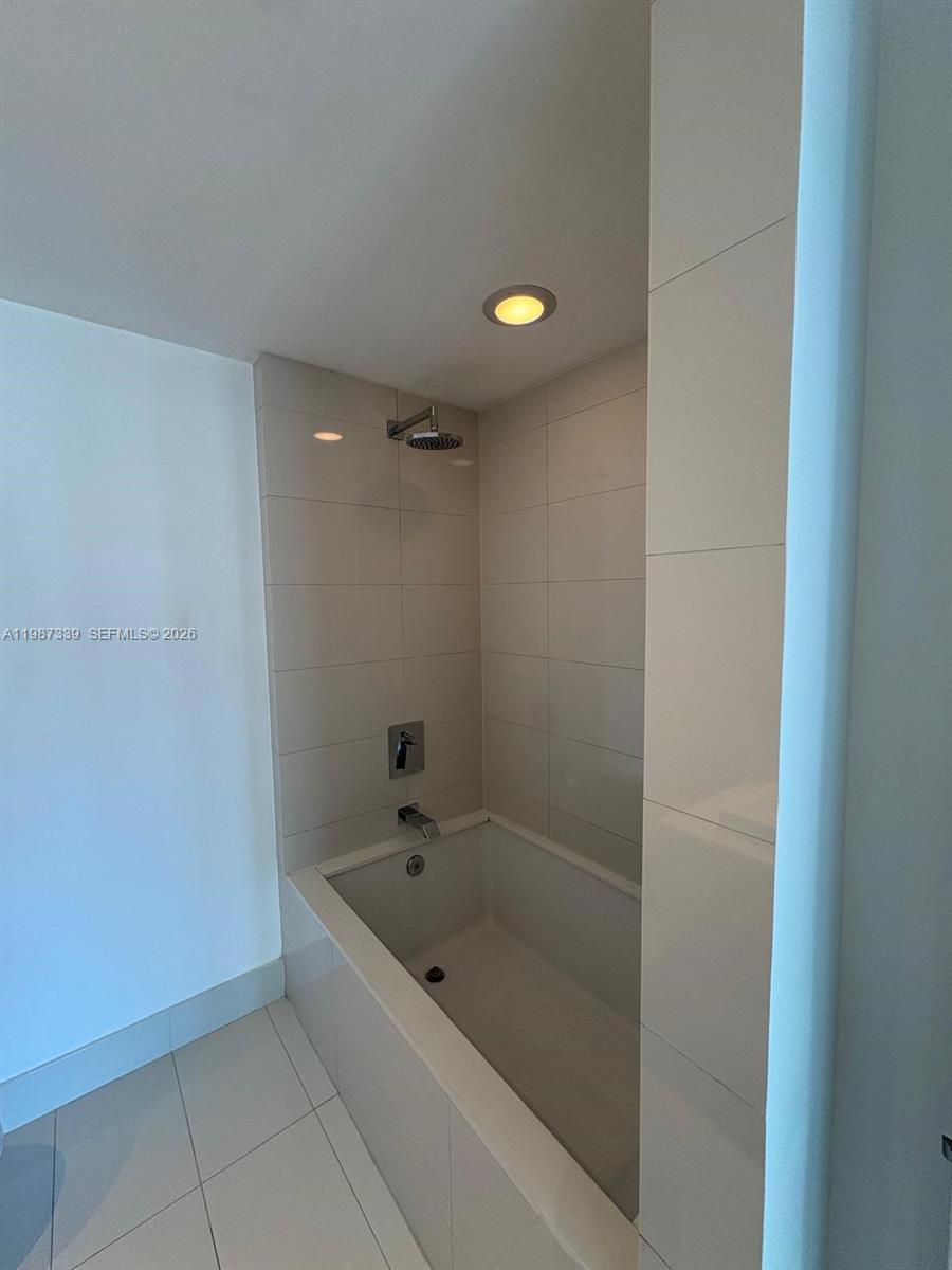 1300 S Miami Ave #2911, Miami FL 33130